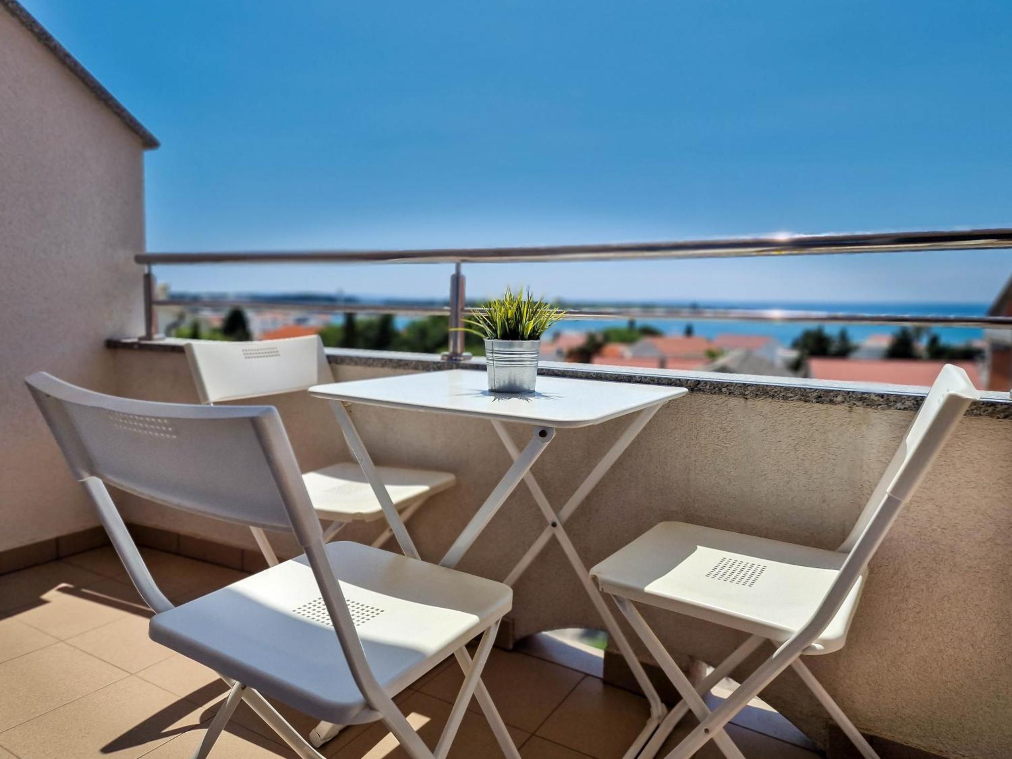 Avada Premium Apartment Novalja Exterior photo